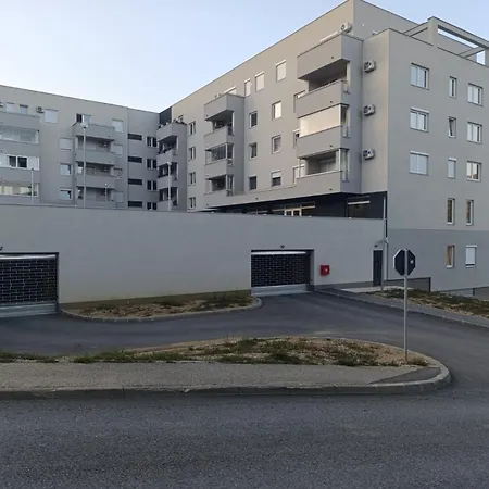 Sabah Apartment *